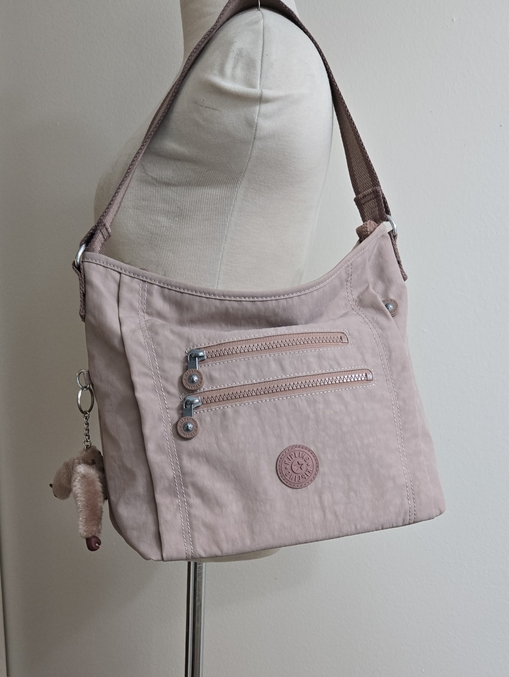 Kipling Dusty Pink Crossbody Bag with Removable Strap. - Picture 4 of 7
